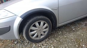 Plastové lemy blatníků pro Renault Megane II Coupe-cabrio (2002-2009), 2-dveřová verze