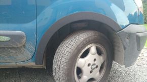 Plastové lemy blatníků pro Nissan Kubistar (1998-2008), 4-dveřová verze