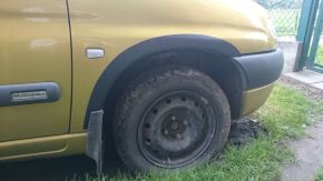 Plastové lemy blatníků pro Nissan Kubistar (1998-2008), 5-dveřová verze