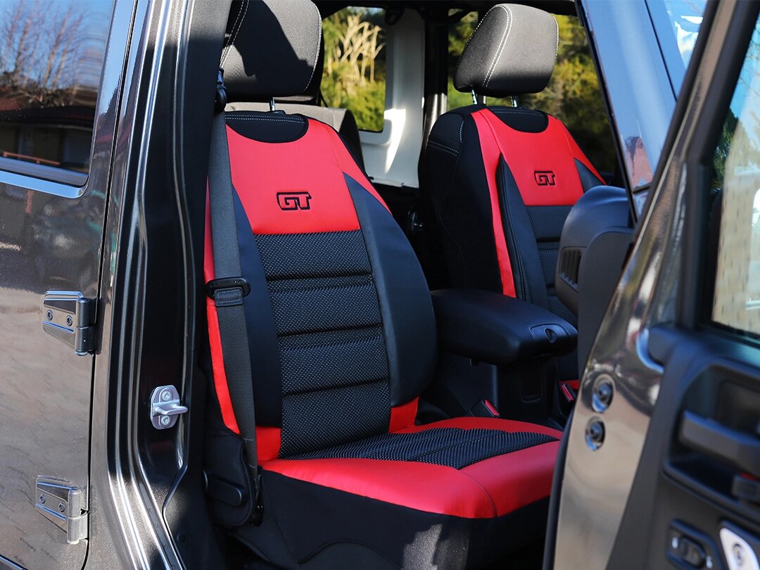 Podložka na přední sedadlo GT Ergonomic namontovaná v autě