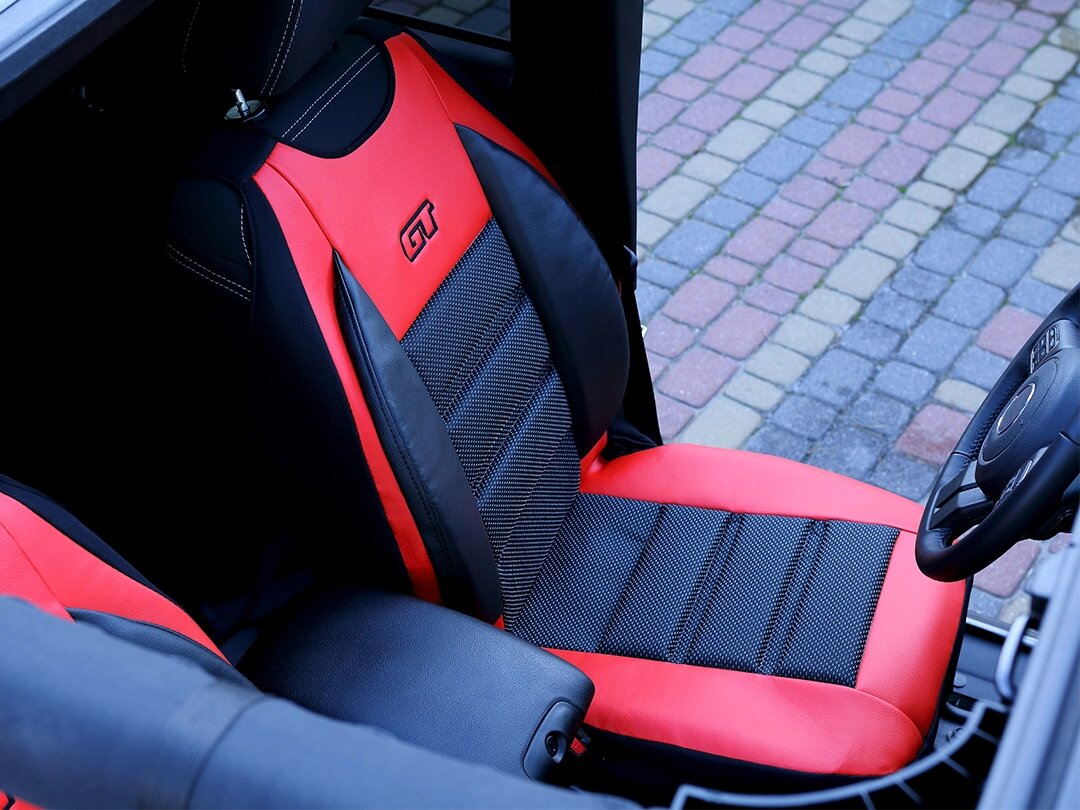 Detail ergonomické podložky GT Ergonomic na sedadle řidiče