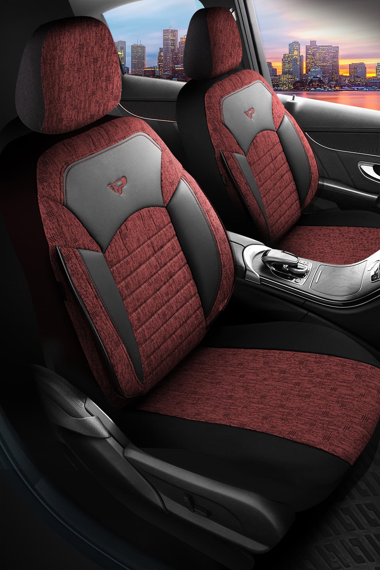 Autopotahy Benelux červeno-černé v interiéru vozu