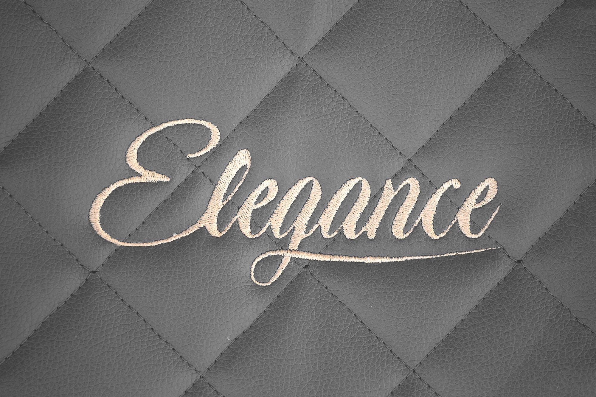 Detail výšivky Elegance: Šedá